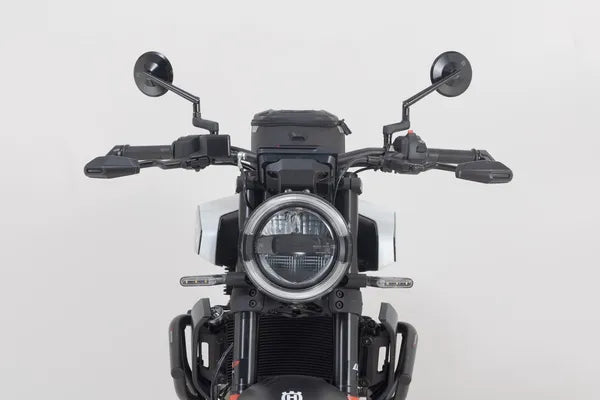 Svartpilen 401 [SW-MOTECH] – lever protectors with wind protection