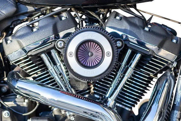 Harley-Davidson FXDR 1868 Softail King 114 [2019] - Air Stinger Stealth Luftfiltersatz – Oberfläche: Schwarz, Verchromt – Bild 9