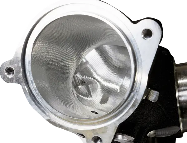 Harley-Davidson FXLRST 1923 Softail Low Rider ST 117 H.O. [2025] - CNC-gefräster 55 mm Ansaugkrümmer – Bild 6