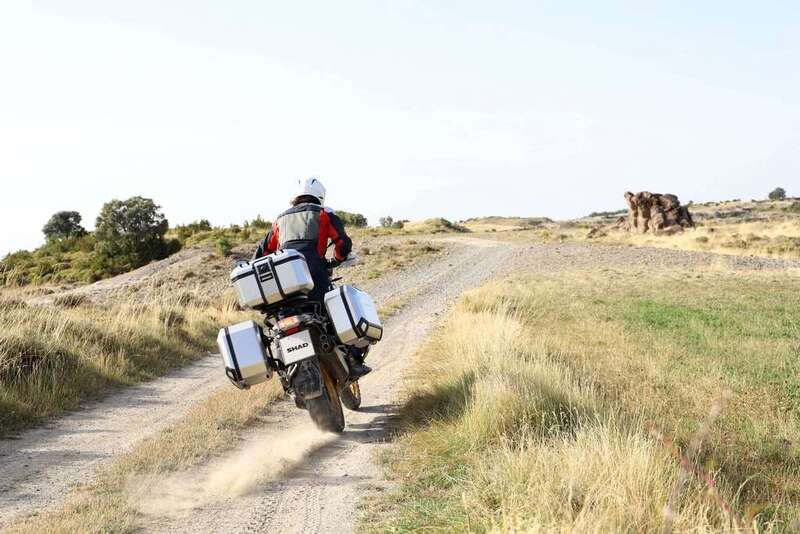 Suzuki V Strom [SHAD] - Terra Full Pack 142 L – Topcase 48 L + side case