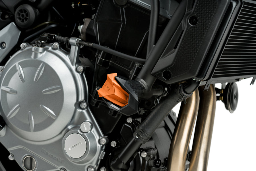 TRIUMPH DAYTONA 660 [2025] – Crash pads R19 – Black