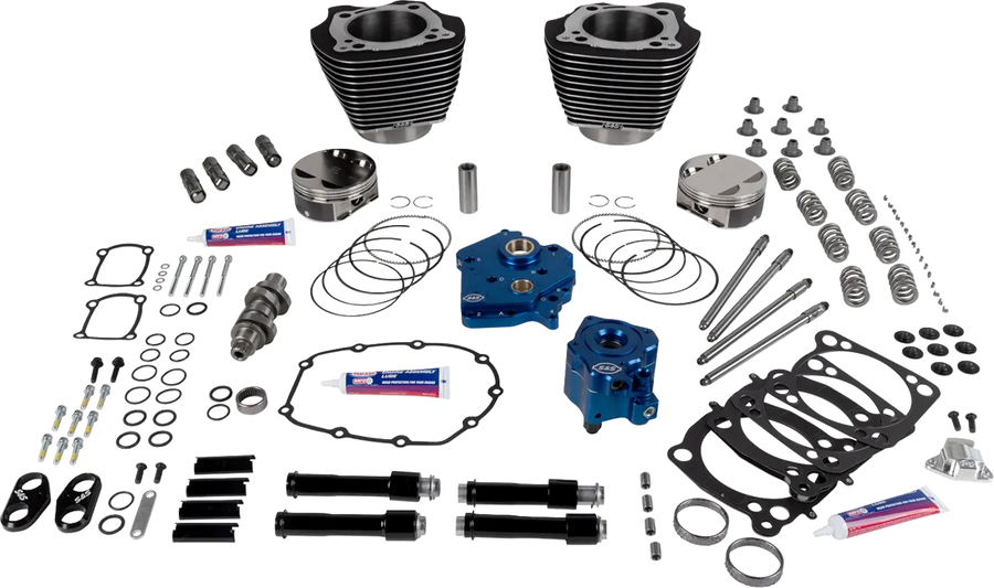 Harley-Davidson FXLRST 1923 Softail Low Rider ST 117 H.O. [2026] - 129" Power Package Motorleistungs-Kit – Oberfläche: Schwarz, Hervorgehobene Lamellen – Merkmal: Schwarze Stößelstangenrohre – Bild 1