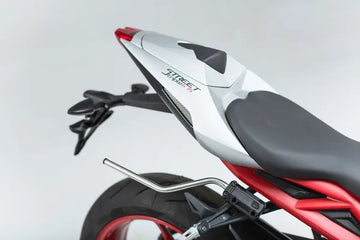 Daytona 675 [SW-MOTECH] – BLAZE spacers for panniers