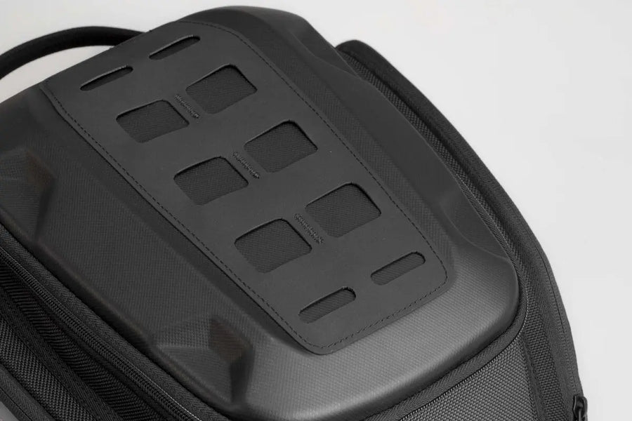 ducati monster 1100 [SW-MOTECH] – PRO Enduro tank bag with straps (12-15 liters)