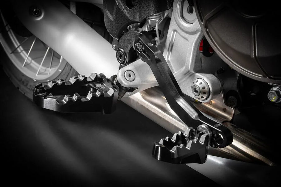 Yamaha Tenere 700 [Gilles Tooling]-Pro-X Enduro footrest