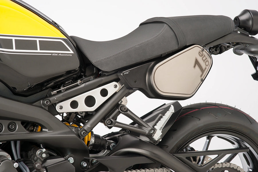YAMAHA XSR 900 [2019] - Retro side covers | Carbon look | PUIG 8563C
