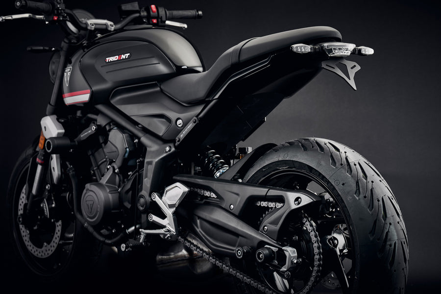 Triumph Trident 660 Triple Tribute Edition [ab 2024] - Kettenschutz-Schwingenabdeckung
