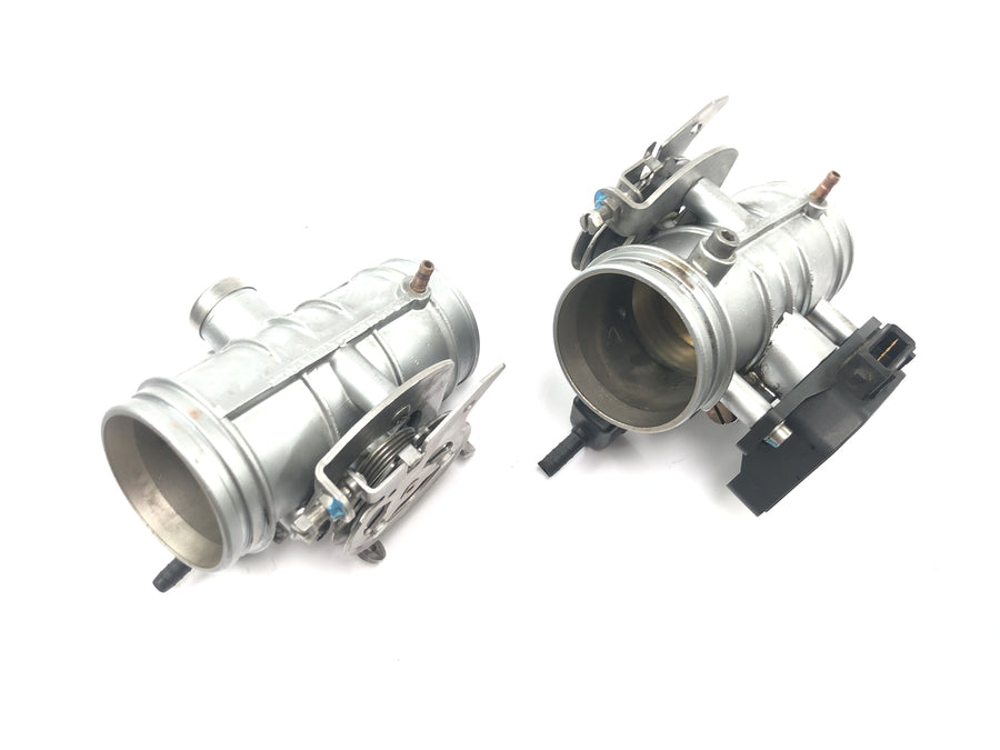 BMW R 1150 R R21 [2001] - Throttle valve set left and right throttle valve