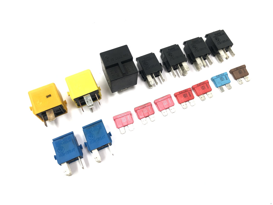 BMW R 1150 R R21 [2001] - relays and fuses mixed lot