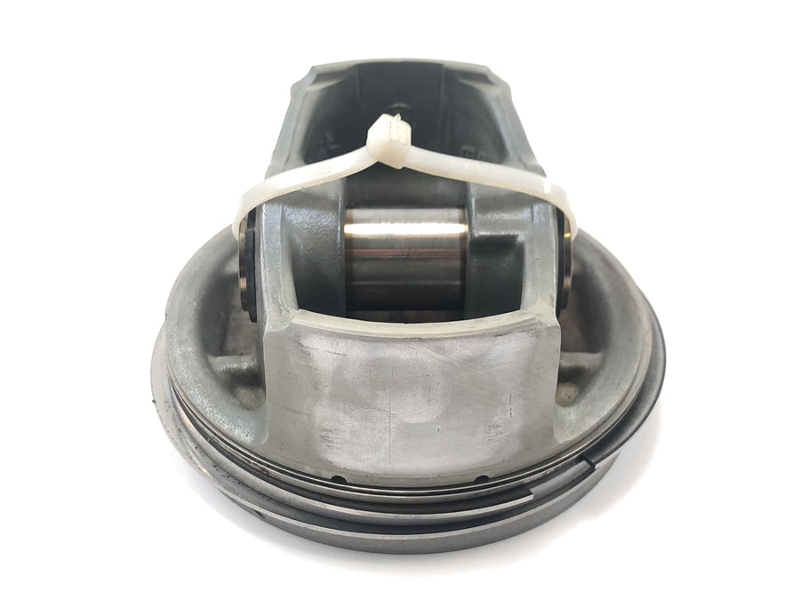 BMW R 1150 R R21 [2001] - cylinder with piston on the right