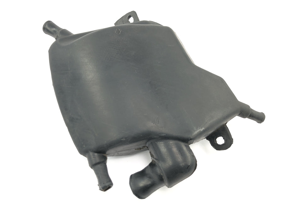 Moto Guzzi 1200 Sport [2007] - Breather tank oil separator