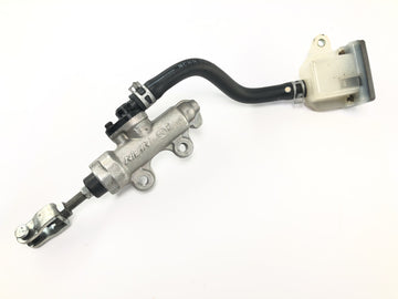 Suzuki GSF 1200 S Bandit WV9A [2006] - Bremspumpe hinten Hauptbremszylinder