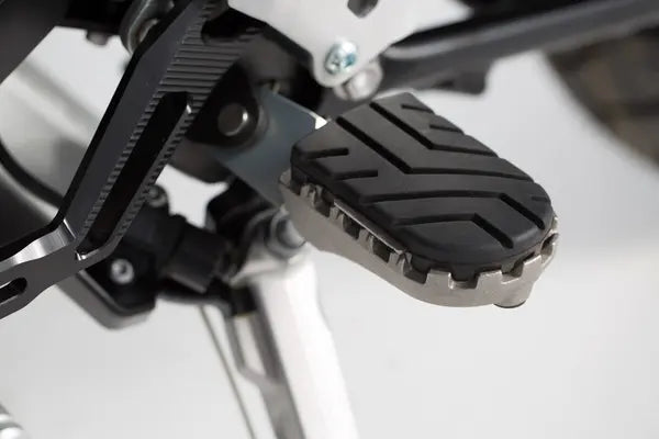 Triumph Tiger Sport 800 [2025-2026] - ION footrest – picture 1