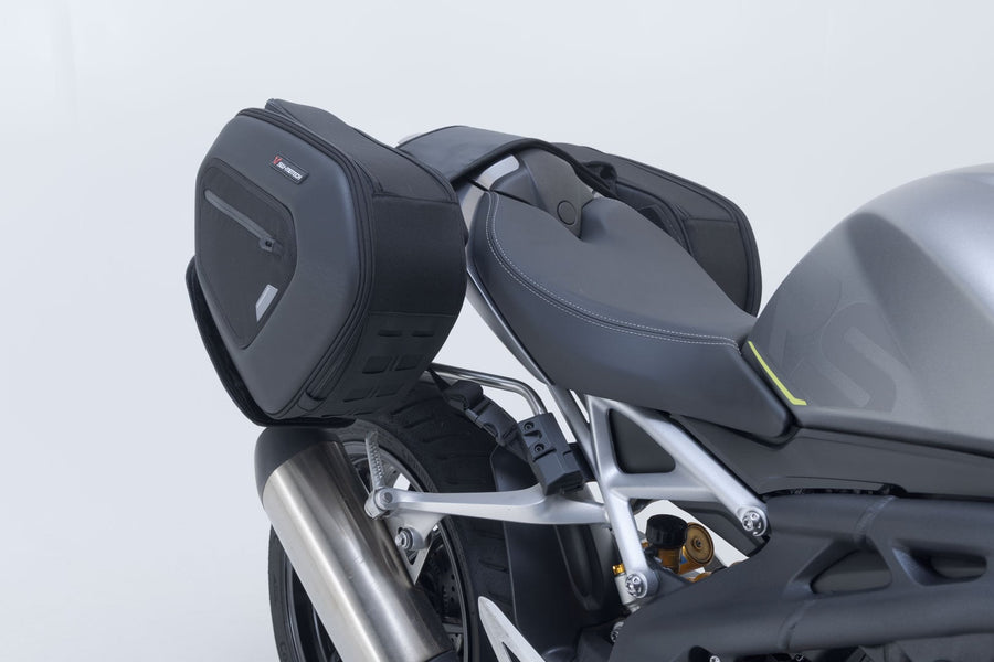 Triumph Speed Triple 1200 RS [2022-2026] - PRO BLAZE H saddlebag set with EDGE protection & heat protection – picture 2