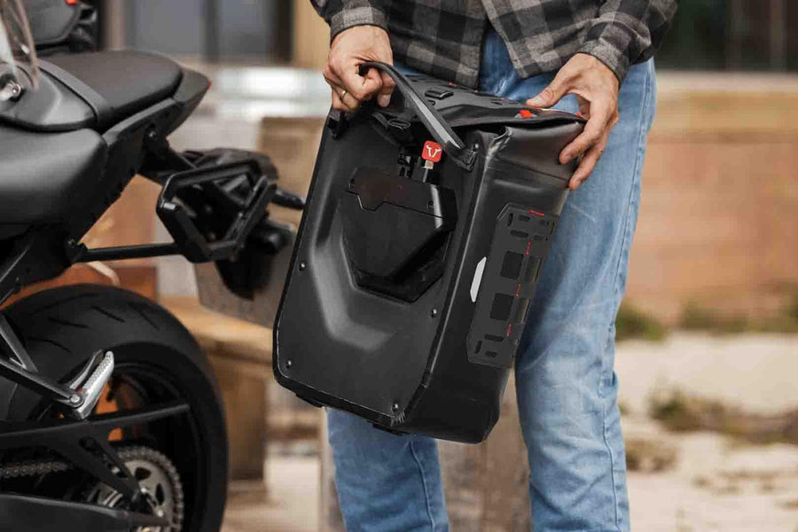 Triumph Trident 660 [2021-2025] - V-LOC side bag WP 16 liters – picture 3