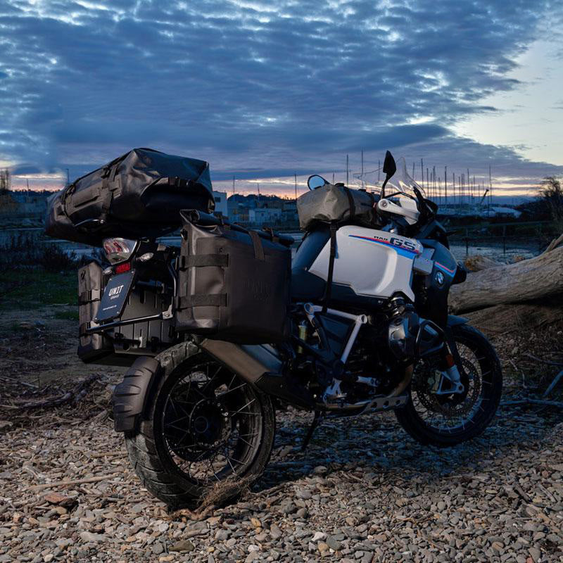 BMW R 12 nineT [2024-2026] - Aluminium-Taschenhalter mit verstellbarer Hypalon-Vorderseite und Schnellkuppl. + rechter Rahmen
