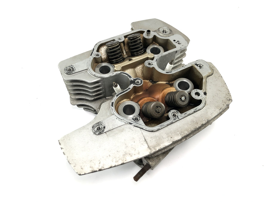 Yamaha XV 1600 Wild Star VP08 [2002] - cylinder head valve control valve seat front