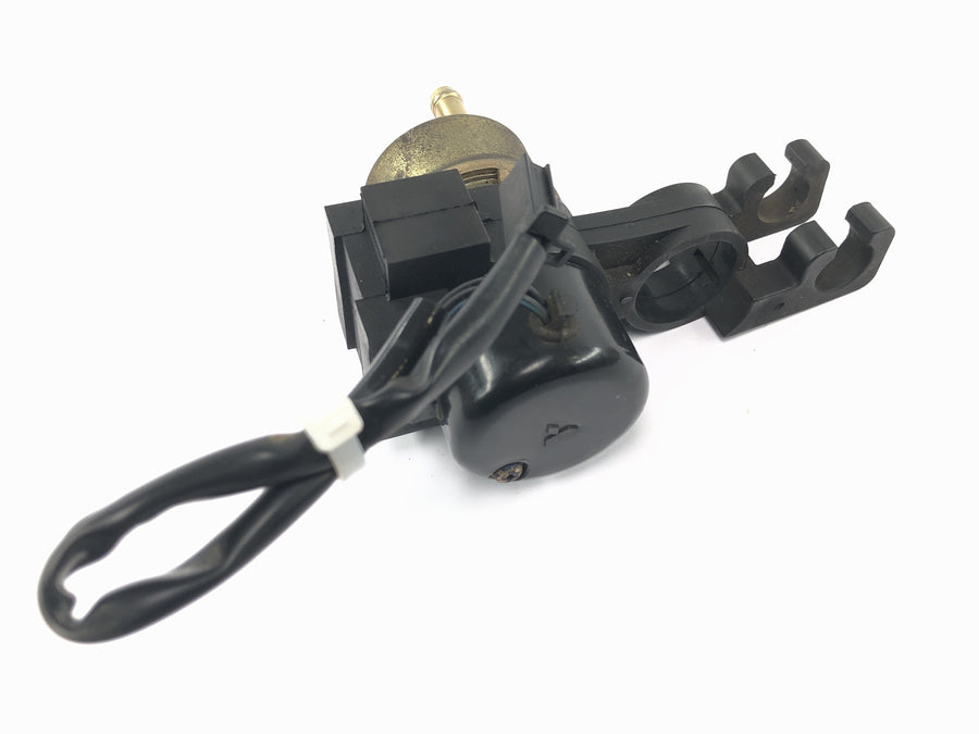 Yamaha XV 1600 Wild Star VP08 [2002] - Fuel pump with bracket