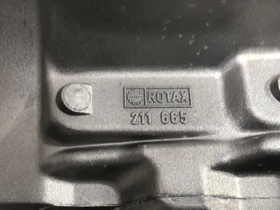 Aprilia Mille RSV 1000 ME [1999] - Valve cover cylinder head cover engine cover Rotax rear