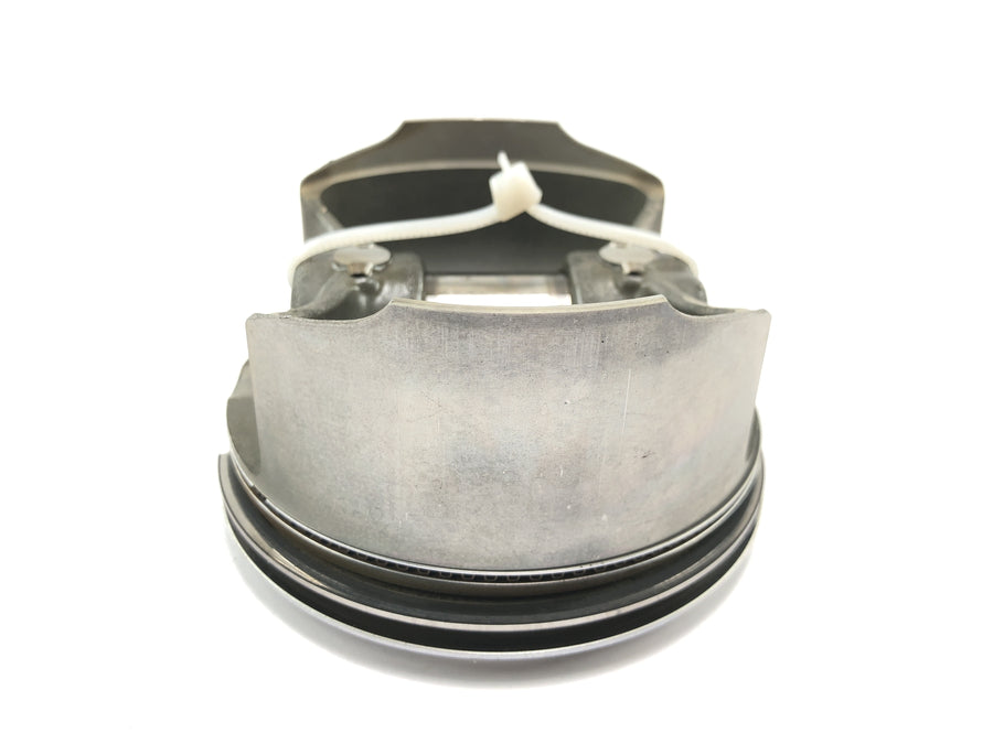 Yamaha XV 1600 Wild Star VP08 [2002] - cylinder with piston at the front