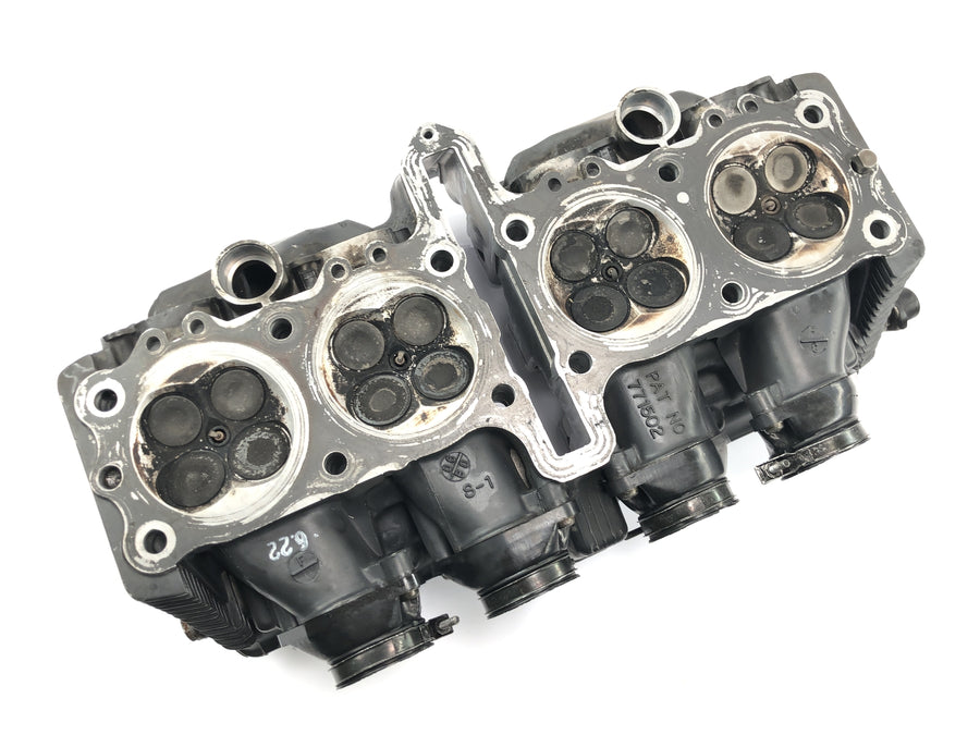 Suzuki GSX R 1100 GU74C [1987] - cylinder head valve train valve seat