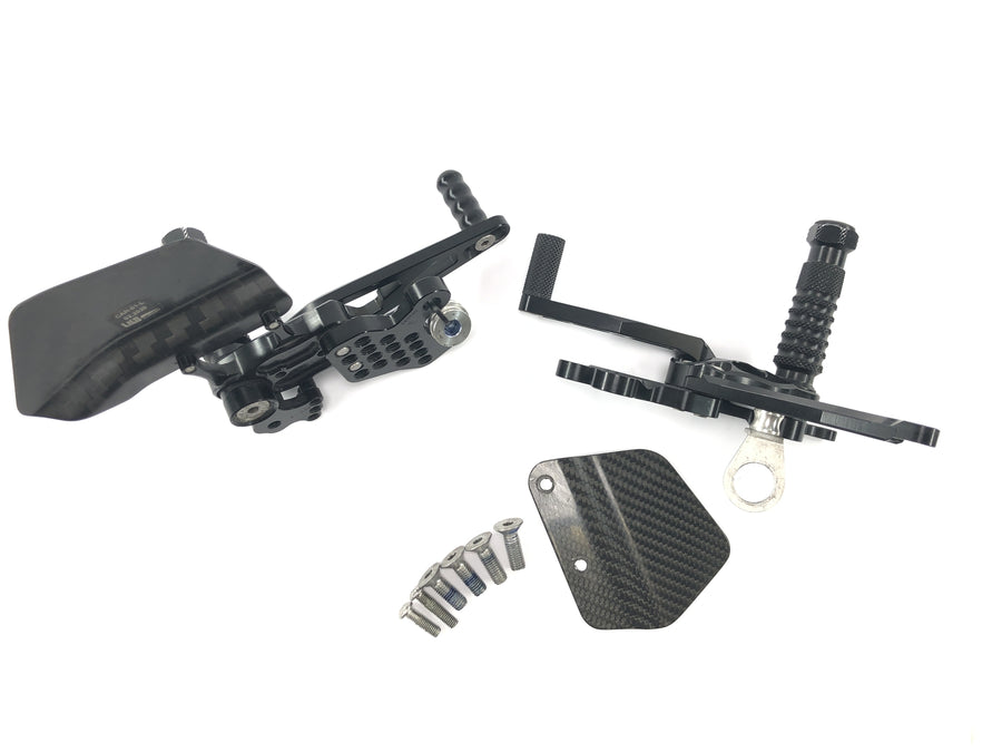 Suzuki GSX R 1000 WVB6 K6 [2006] - Gilles Tooling footrest system with driver footrest report