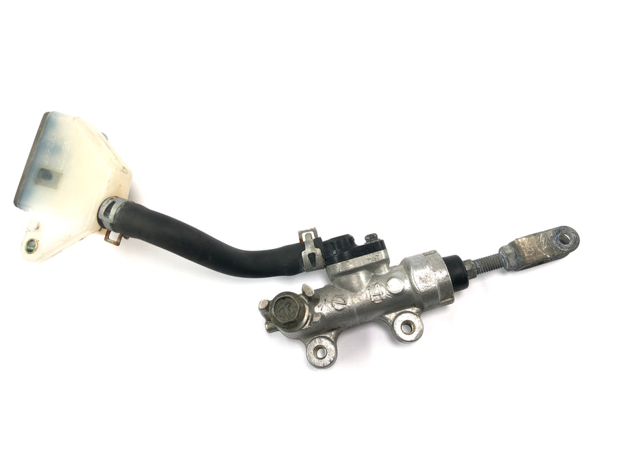 Suzuki GSX R 1000 WVBZ K3 [2003] - Rear brake pump brake cylinder