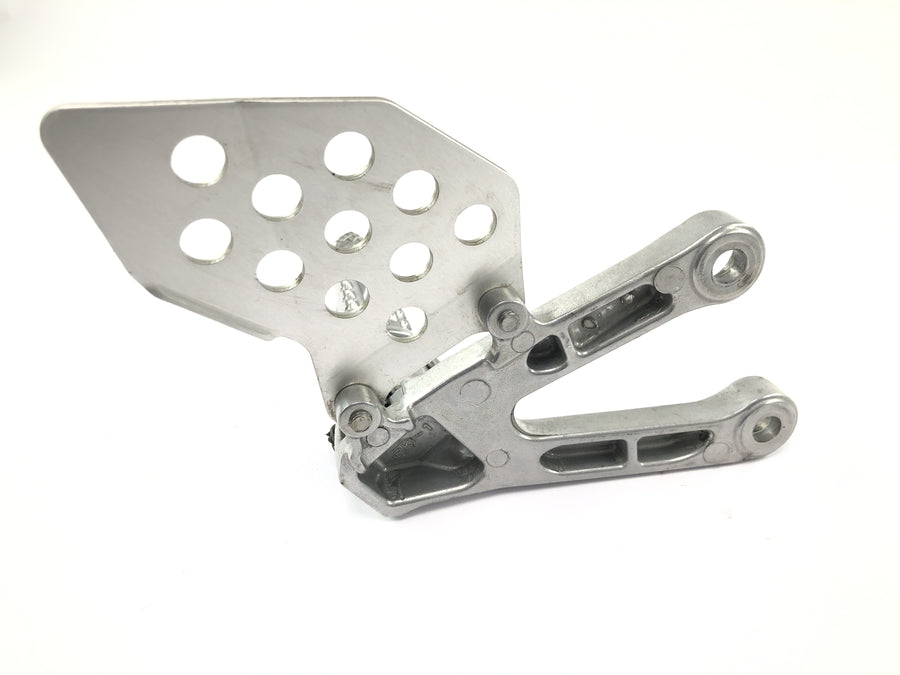 Honda CBR 600 RR PC37 [2004] - Front left footrest system