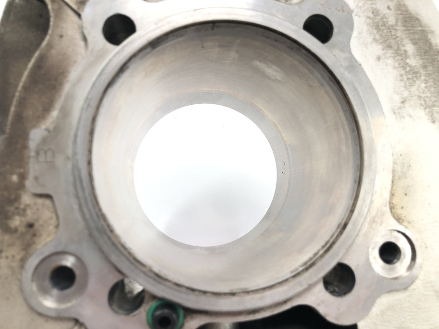 Ducati Monster SR2 800 M4 [2006] - Cylinder with rear piston