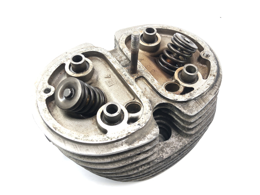 BMW R 75/5 [1973] - cylinder head on the right