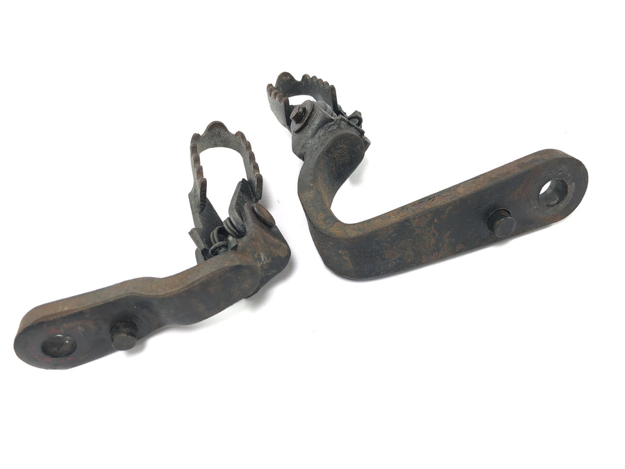 Honda XL 250 R MD03 [1993] - Footrest driver footrests foldable pair at the front