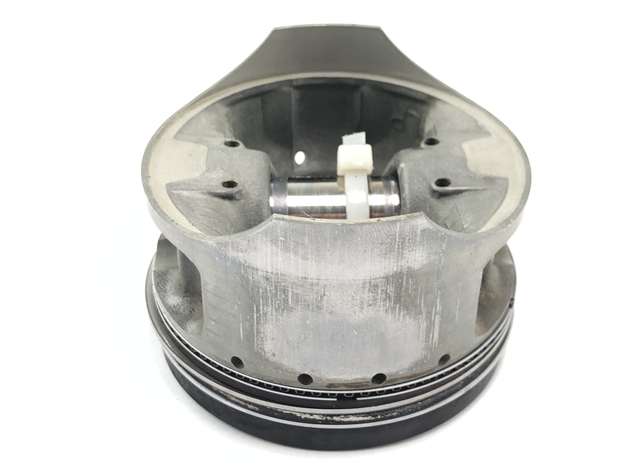 Yamaha XVS 650 4VR [1997] - Cylinder with rear piston