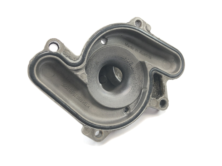 KTM 950 Adventure LC8 [2004] - Water pump cover water pump housing