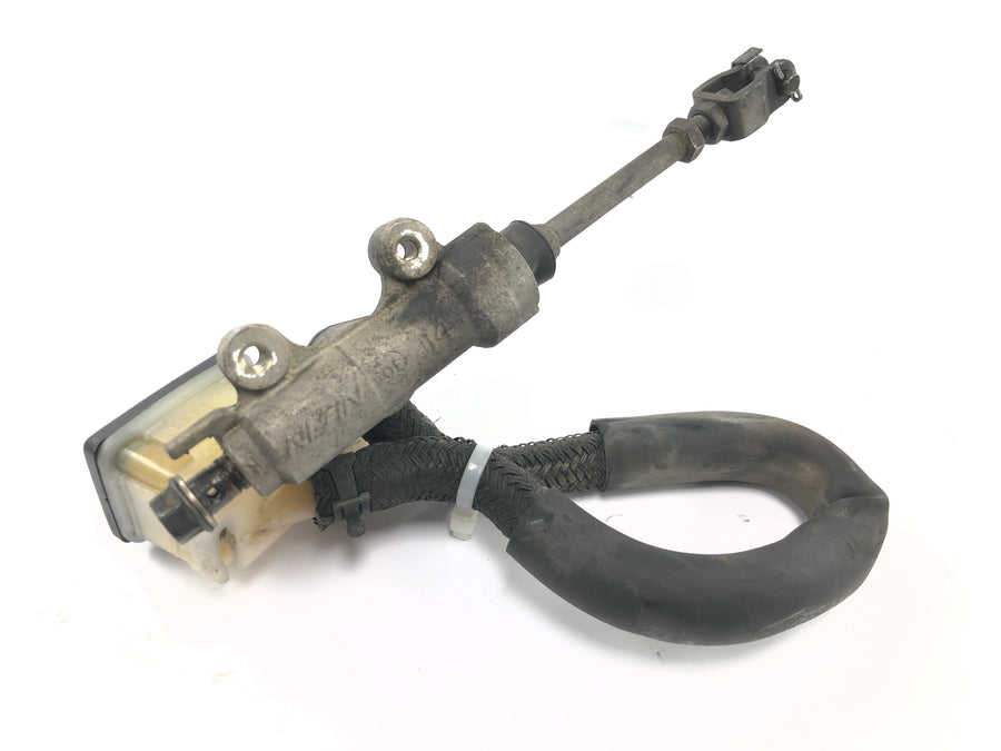 Honda XRV 750 Africa Twin RD04 [1992] - Rear brake cylinder brake pump
