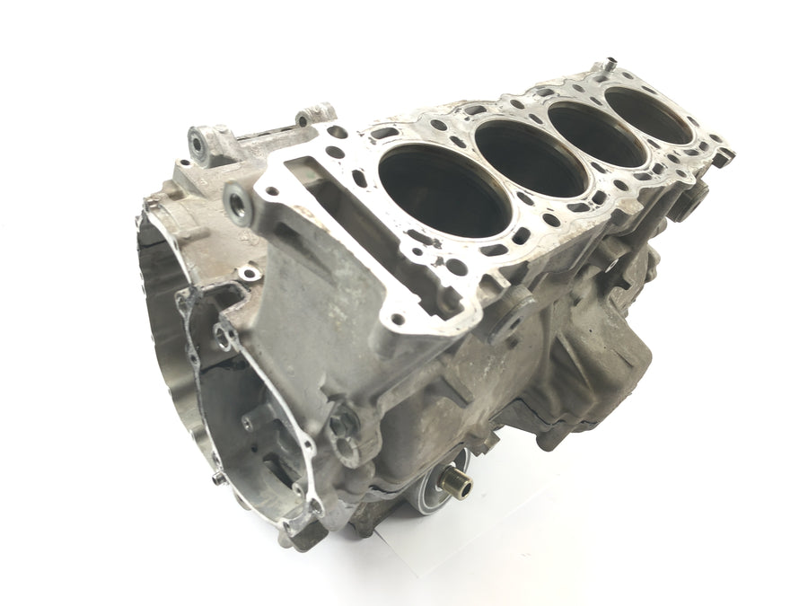 Suzuki GSX R 1000 WVBZ K3 [2003] - Engine housing cylinder block engine block with pistons