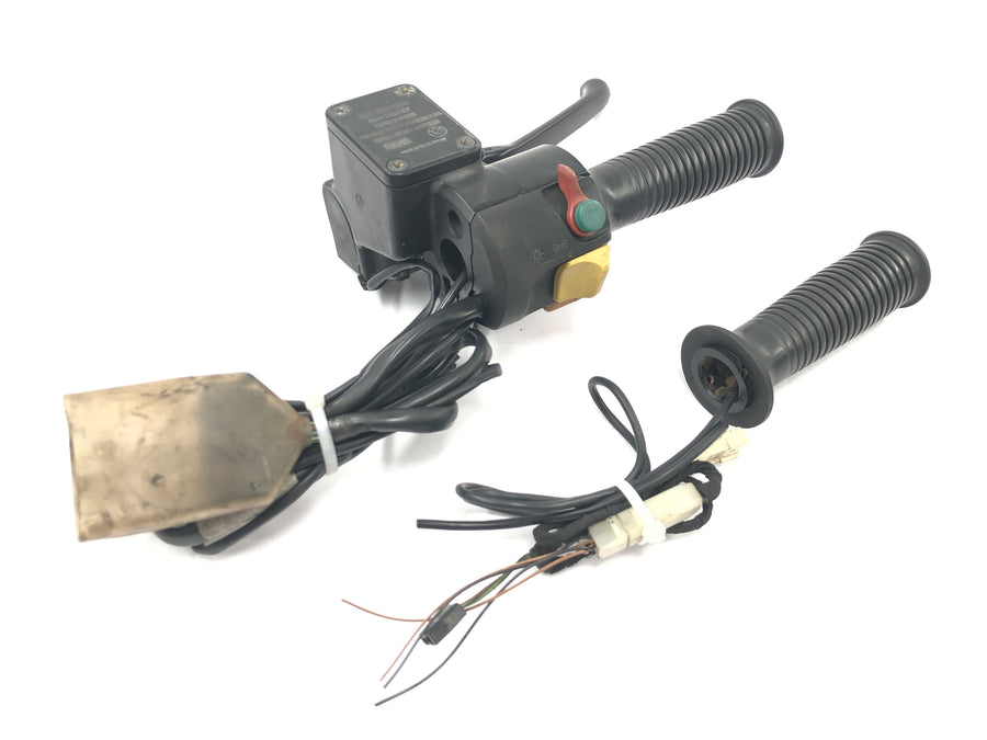 BMW K 1100 RS [1994] - Handlebar fitting, right, switch housing, brake lever, hand brake pump, heated grips set