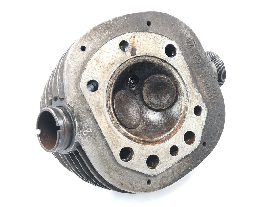 BMW R 75/5 [1973] - cylinder head on the left