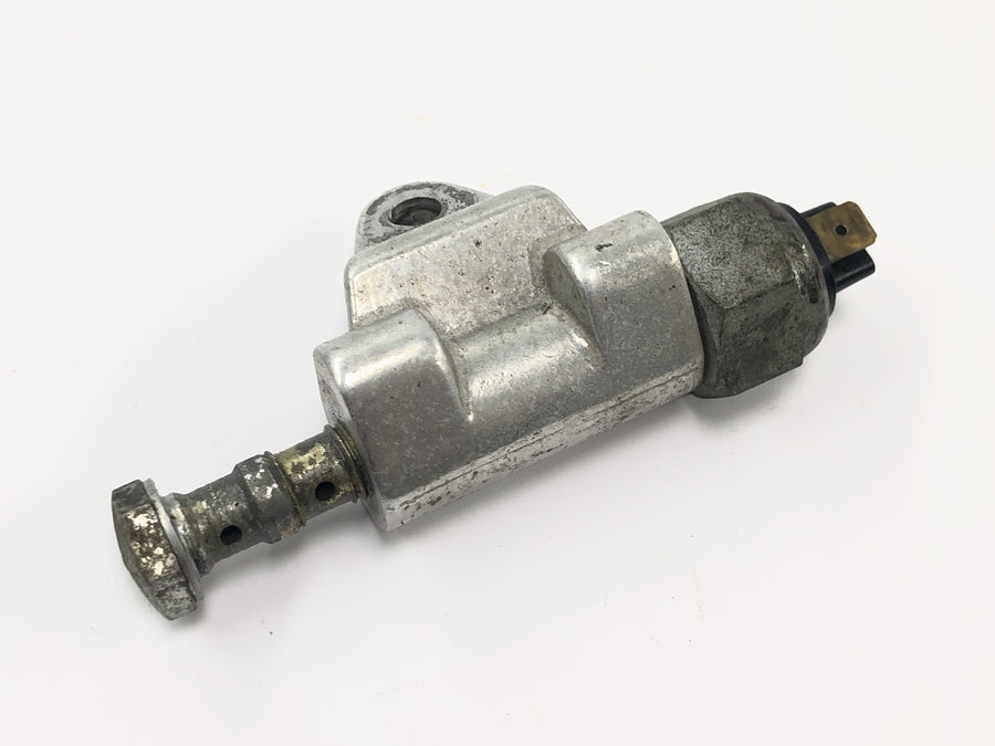 Moto Guzzi V65 Custom [1985] - Front brake light switch