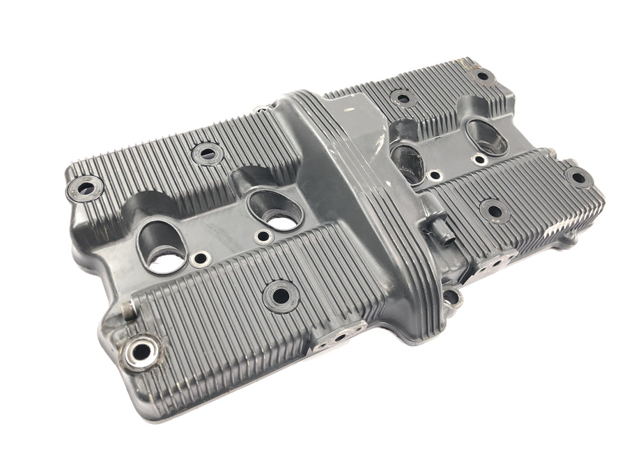 Suzuki GSX R 1100 GU74C [1987] - valve cover cylinder head cover engine cover top