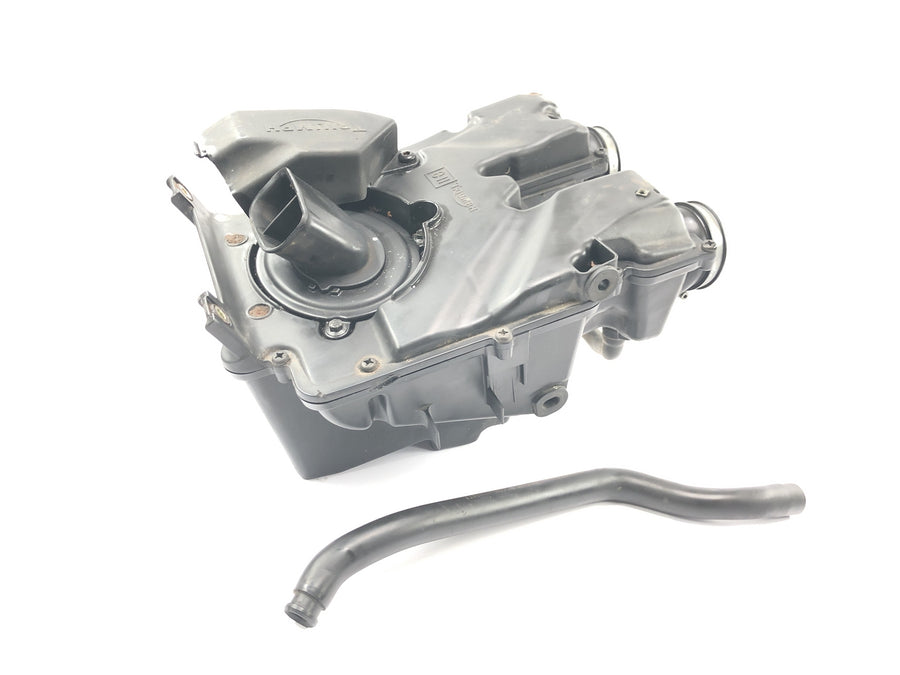 Triumph Speedmaster 900 [2003] - air filter box air filter housing intake box airbox