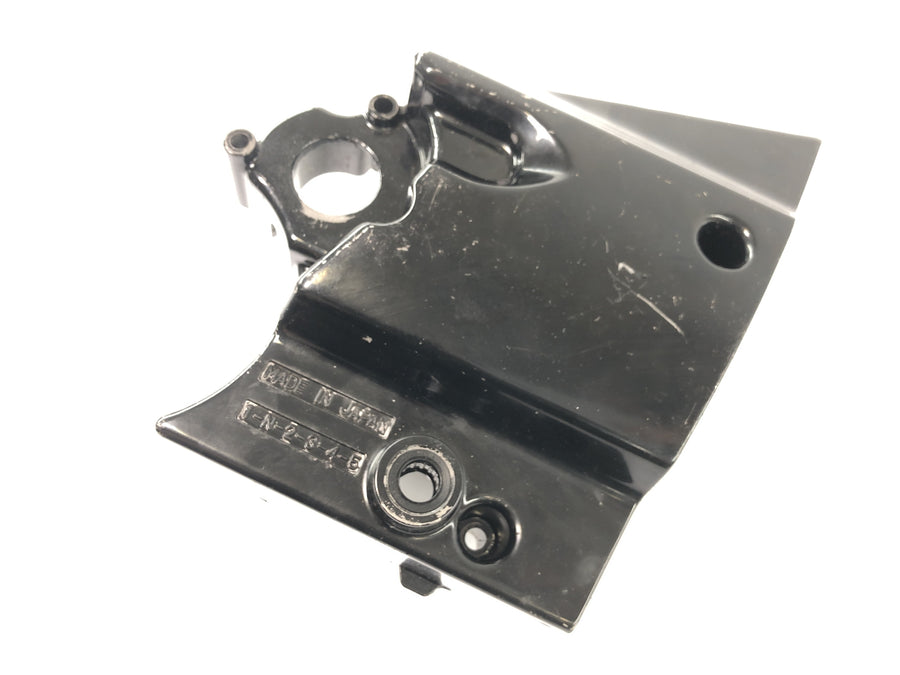 Yamaha XJR 1300 RP06 [2002] - sprocket cover engine cover