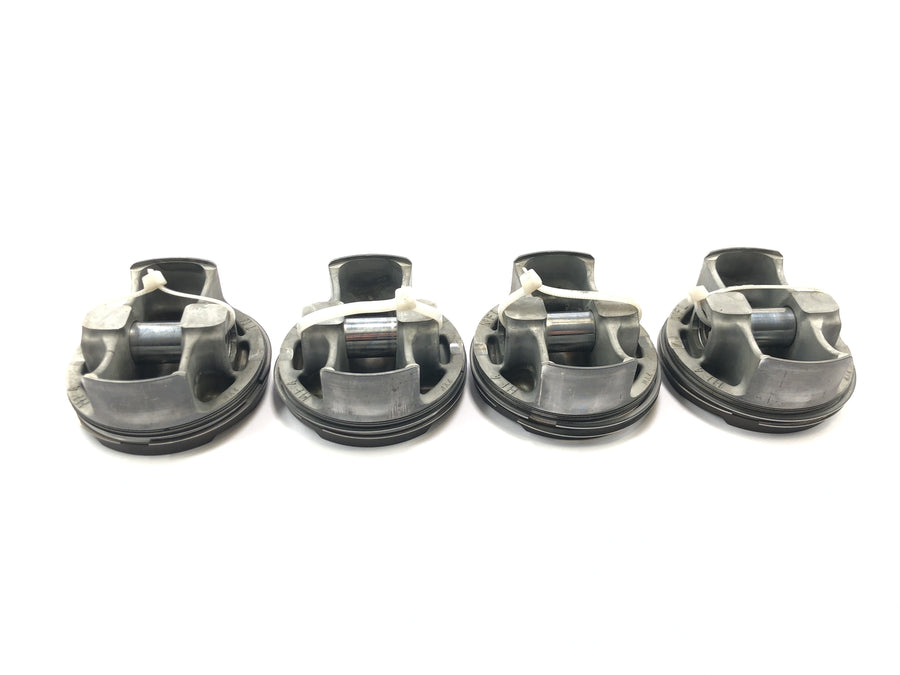 Honda CBR 1000 RR SC59 [2008] - Cylinder with piston cylinder block