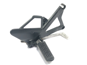 Honda NSR 125 JC20 [1991] - Footrest system, right driver footrest with brake pedal