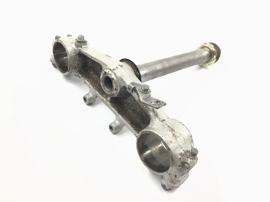 Honda XRV 750 Africa Twin RD04 [1992] - Lower fork bridge steering head bridge