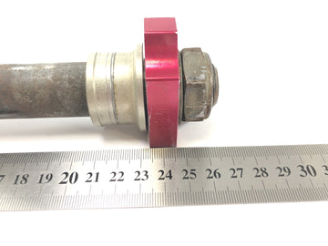 Honda CRF 450 R [2007] - Rear wheel axle axle wheel axle - 0