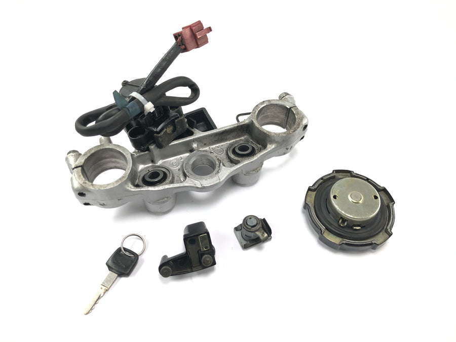 Honda XRV 750 Africa Twin RD04 [1992] - Lock set ignition lock tank lock fork bridge top