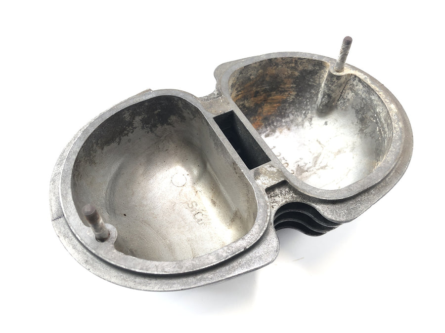 BMW R 75/5 [1973] - valve cover on the left