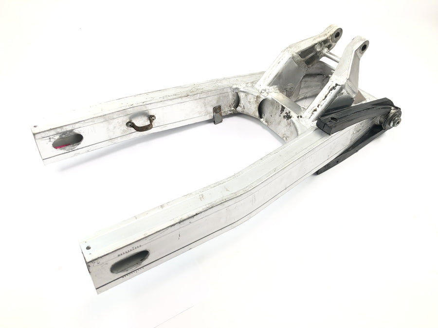 Suzuki GSX R 1100 GU74C [1987] - Swing arm rear wheel swing arm