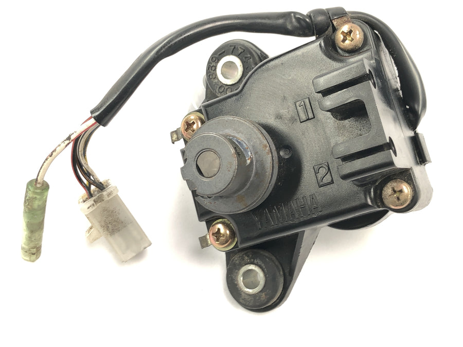 Yamaha DT 125 R DE03 [2000] - Exhaust control servo motor actuator