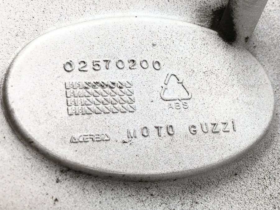 Moto Guzzi V10 Centauro [1998] - Side fairing right silver fairing